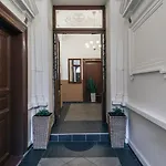 Centrum Pstrossova Apartment