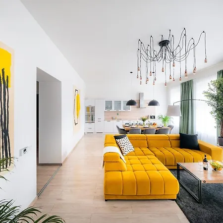 Centrum Pstrossova Appartement