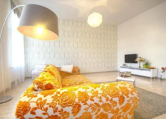 Centrum Pstrossova Apartmán *