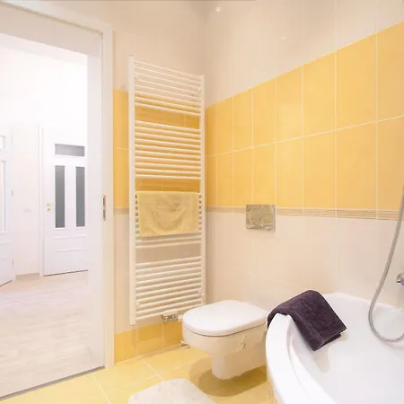 Centrum Pstrossova Апартаменты *
