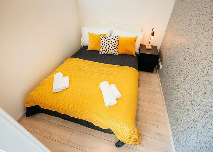 Centrum Pstrossova Apartment