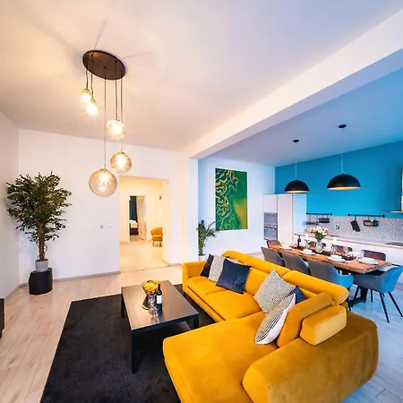 Centrum Pstrossova Apartment *
