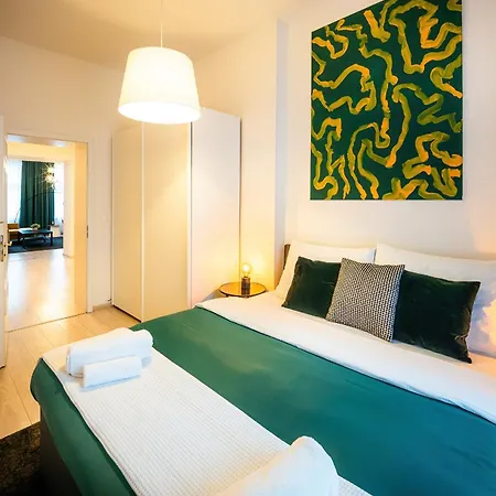 Centrum Pstrossova Apartment *